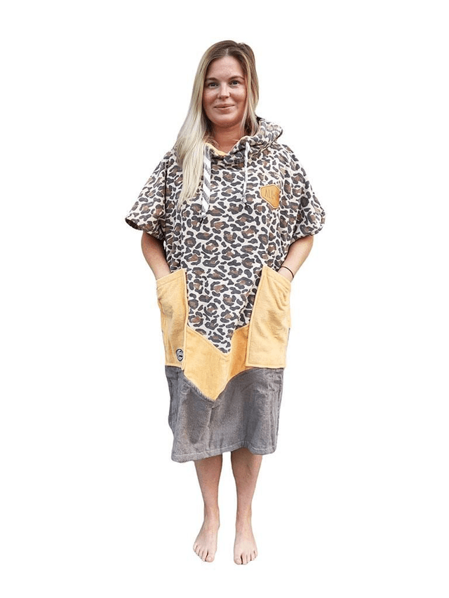 All In Changing Robe Leopard Biege 